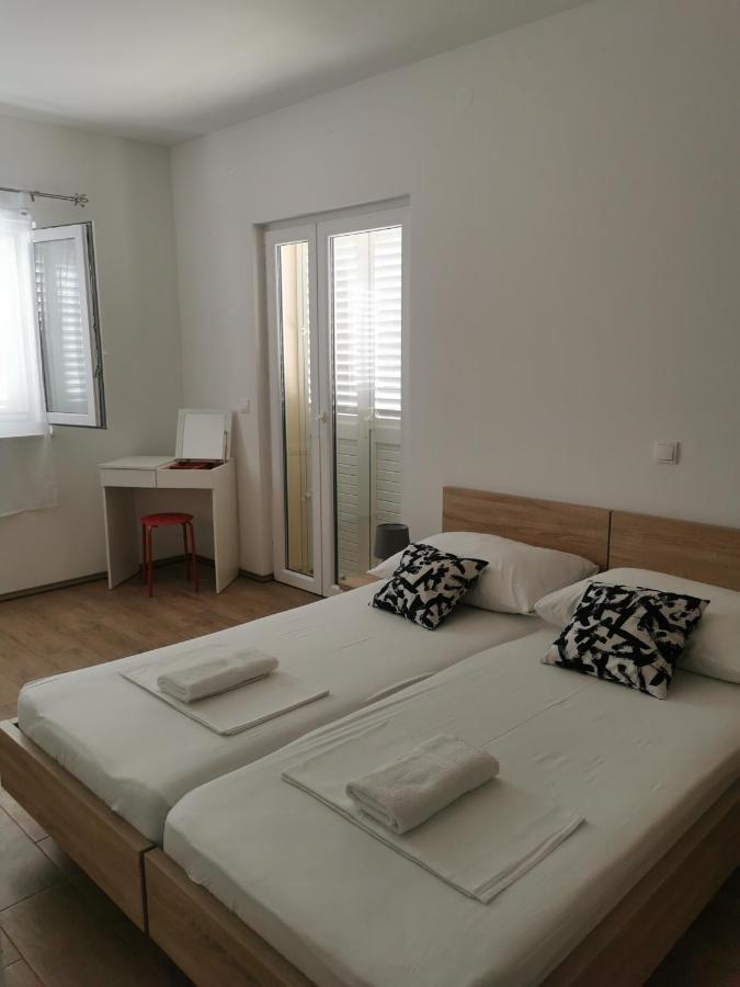 Apartmani Kronjac Milna  Exterior photo